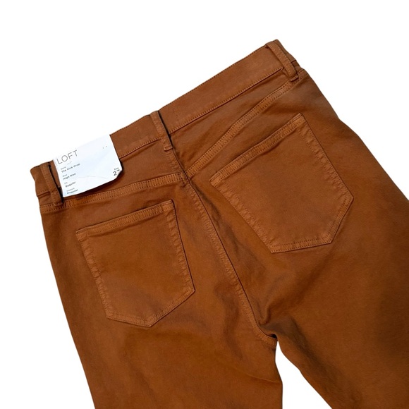 NWT, LOFT Pintucked Frayed High Rise Kick Crop Jeans in Cocoa Powder, Sz 4/27 - Picture 10 of 16